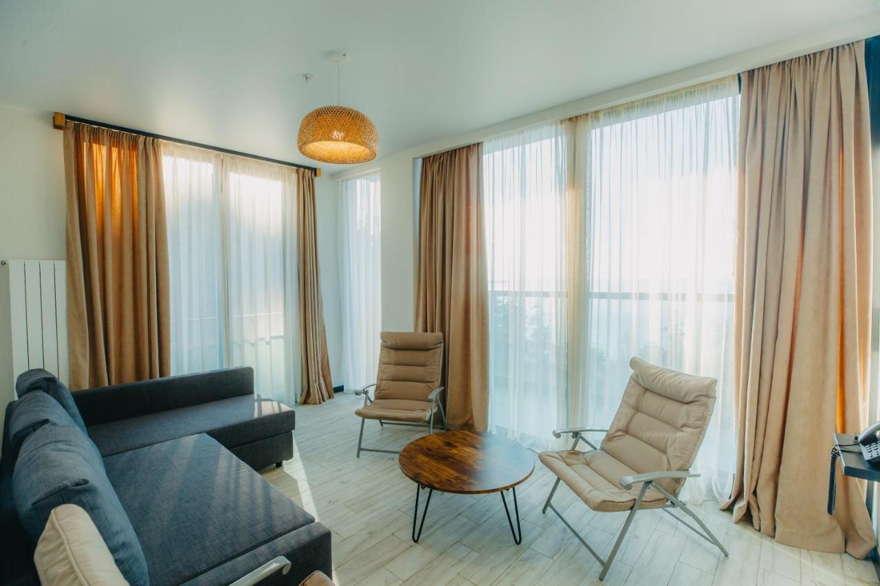 Capo Verde Hotel Batumi Kültér fotó