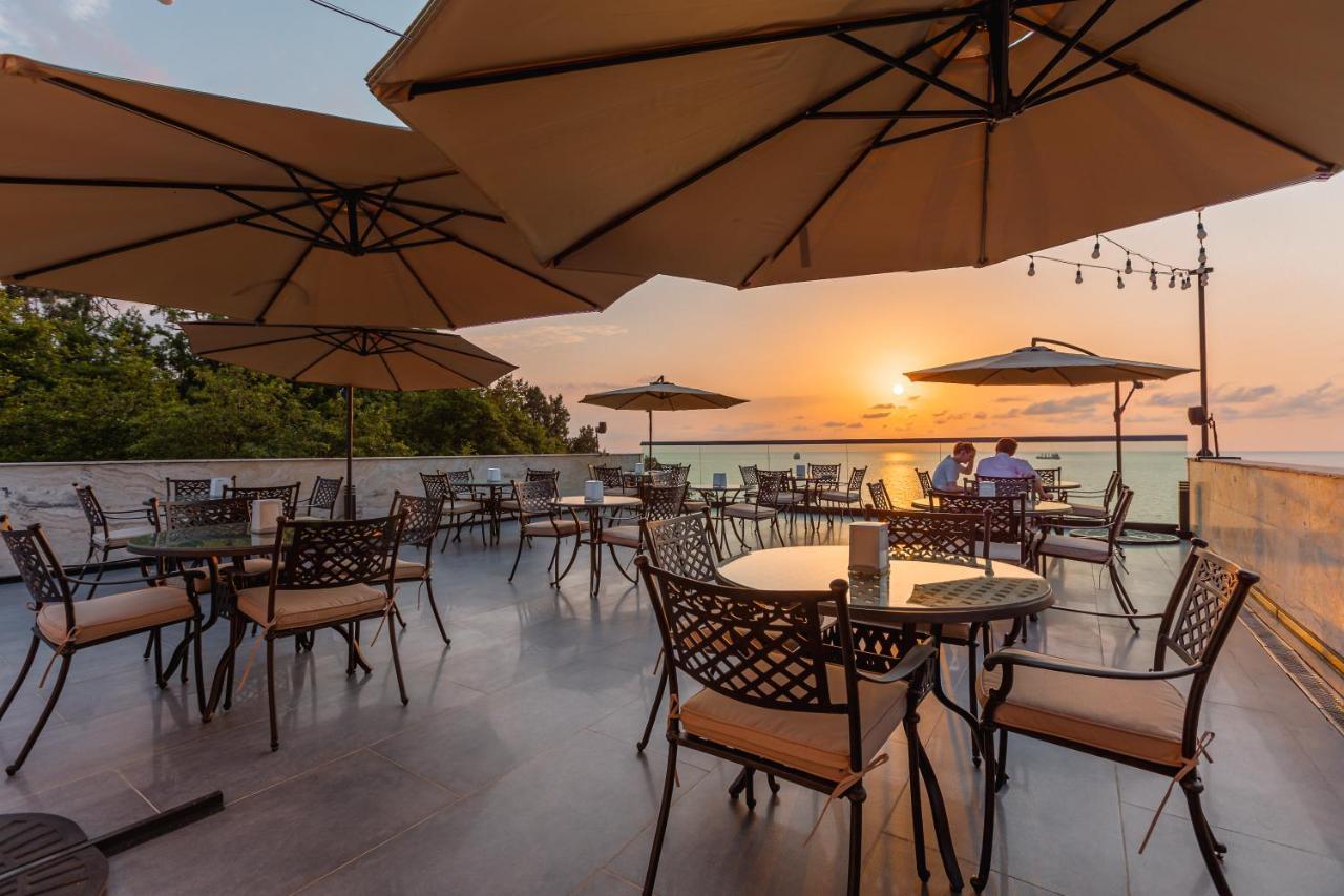 Capo Verde Hotel Batumi Kültér fotó