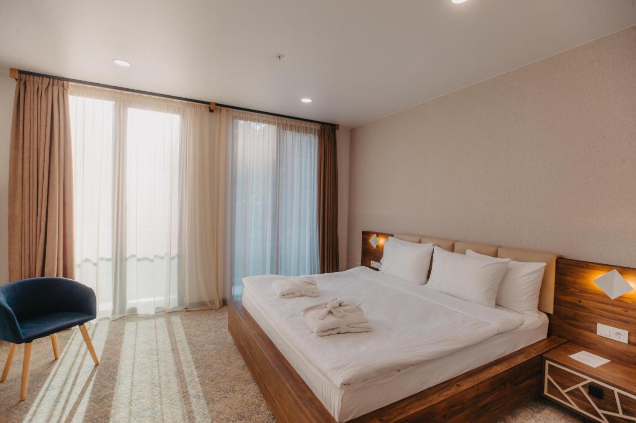 Capo Verde Hotel Batumi Kültér fotó